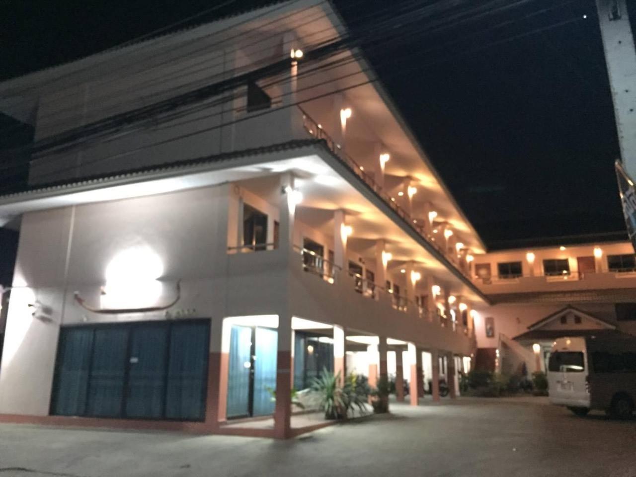 Phurafah Place Hotel โรงแรมภูระฟ้า เพลส Нан Екстер'єр фото